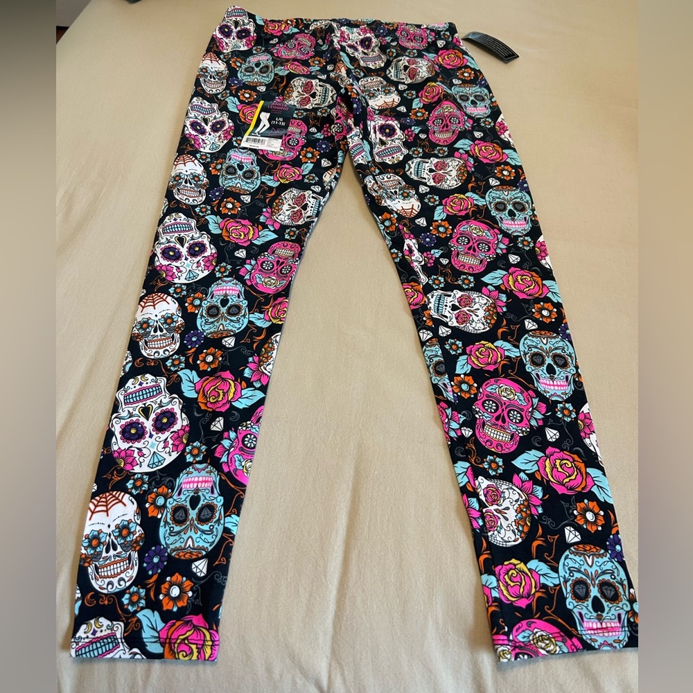 NOBO Multicolor Skull Print Leggings